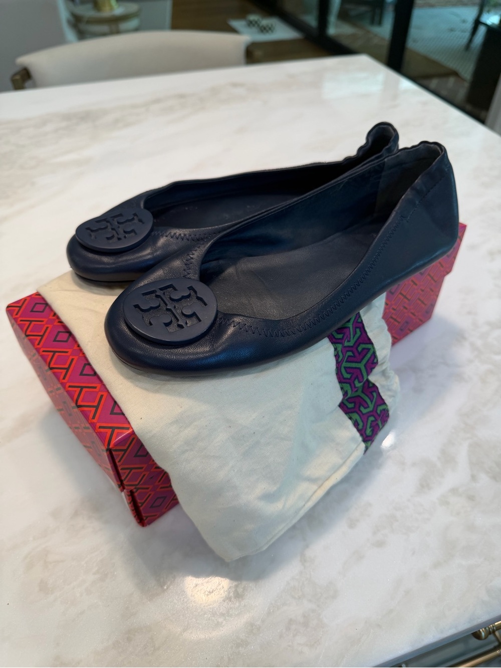 Tory Burch Navy Leather Logo Round-Toe Ballet Flats - Picture 3 of 6